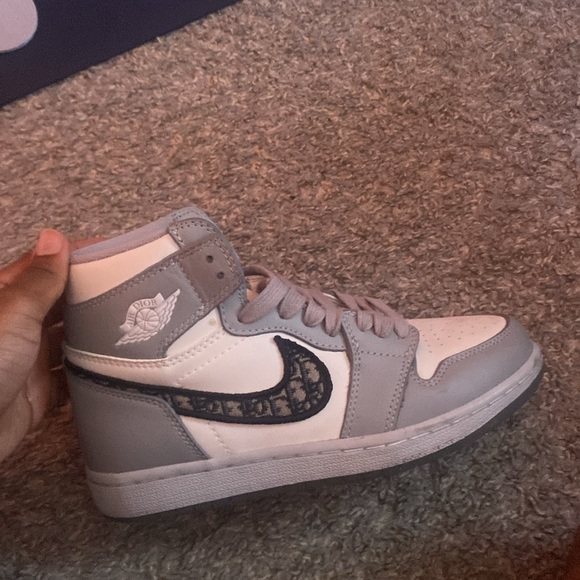 COPY - COPY - Dior Jordan 1 high - Picture 2 of 12